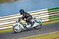 Vintage-motorcycle-club;eventdigitalimages;mallory-park;mallory-park-trackday-photographs;no-limits-trackdays;peter-wileman-photography;trackday-digital-images;trackday-photos;vmcc-festival-1000-bikes-photographs